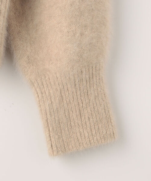 NOLLEY’S Sophi(ノーリーズソフィ)の「ヘアリーパール釦クルーネックカーディガン(カーディガン/ボレロ・レディース・ホワイト/ダークブラウン/ベージュ/ダークネイビー/グレイッシュブルー・38)」の7枚目の写真