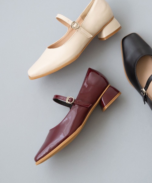 menue（メヌエ）の「スクエアトゥストラップパンプス（パンプス・レディース・アイボリー/ブラック/グレイッシュベージュ/ワインレッド・21.5cm/22.0cm/22.5cm/23.0cm/23.5cm/24.0cm/24.5cm/25.0cm/25.5cm/26.0cm）」の19枚目の写真