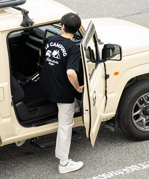 417 EDIFICE(フォーワンセブンエディフィス)の「【417×JIMNY/ジムニー】 LE CAMPING 別注Tシャツ(Tシャツ/カットソー・メンズ・ホワイト/ブラック/カーキ・MEDIUM/LARGE/X-LARGE)」の5枚目の写真