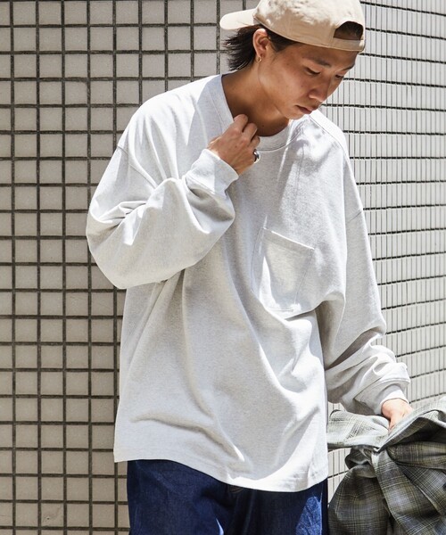 FREAK'S STORE（フリークスストア）の「WEB限定 ビッグシルエット マックスウェイト ロングスリーブ クルーネックTシャツ/ロンT/ヘビーウェイト（Tシャツ/カットソー・メンズ・ホワイト/ブラック/アッシュグレー/グレイッシュベージュ/ダークグリーン/ネイビー・SMALL/MEDIUM/LARGE）」の7枚目の写真