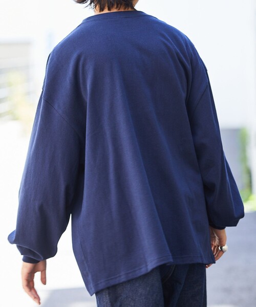 FREAK'S STORE（フリークスストア）の「WEB限定 ビッグシルエット マックスウェイト ロングスリーブ クルーネックTシャツ/ロンT/ヘビーウェイト（Tシャツ/カットソー・メンズ・ホワイト/ブラック/アッシュグレー/グレイッシュベージュ/ダークグリーン/ネイビー・SMALL/MEDIUM/LARGE）」の18枚目の写真