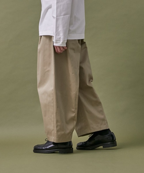 PUBLIC TOKYO(パブリックトウキョウ)の「バルーンイージーベルトパンツ(デニムパンツ・メンズ・インディゴブルー/カーキ/ベージュ・1/2)」の16枚目の写真