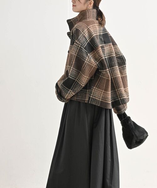 rps（アールピーエス）の「チェック柄ショート丈スタンドカラーコート（その他アウター・レディース・ブラウン/グリーン・M/L）」の17枚目の写真