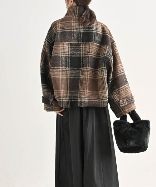 rps（アールピーエス）の「チェック柄ショート丈スタンドカラーコート（その他アウター・レディース・ブラウン/グリーン・M/L）」の3枚目の写真