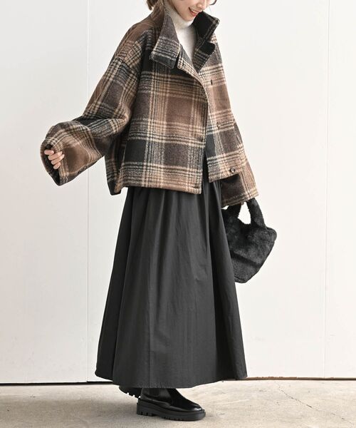 rps（アールピーエス）の「チェック柄ショート丈スタンドカラーコート（その他アウター・レディース・ブラウン/グリーン・M/L）」の20枚目の写真