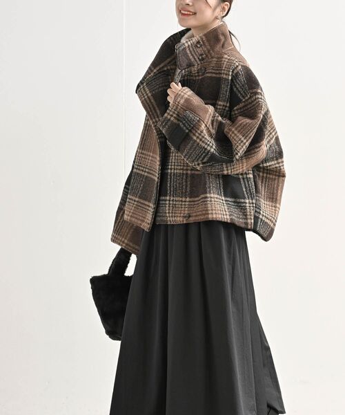 rps（アールピーエス）の「チェック柄ショート丈スタンドカラーコート（その他アウター・レディース・ブラウン/グリーン・M/L）」の12枚目の写真