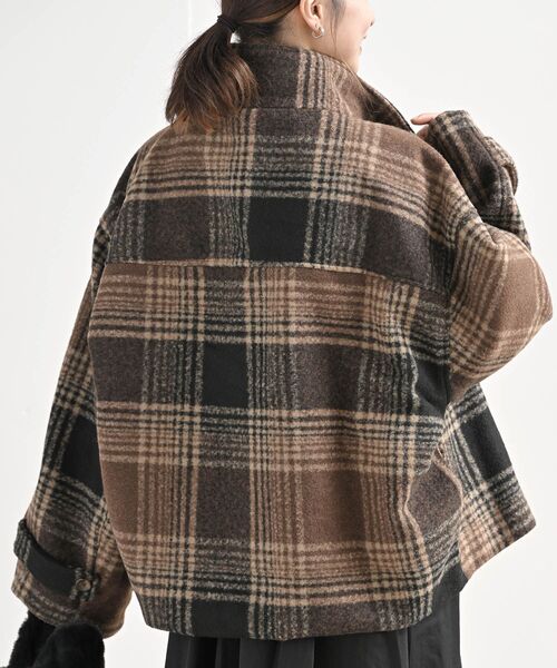 rps（アールピーエス）の「チェック柄ショート丈スタンドカラーコート（その他アウター・レディース・ブラウン/グリーン・M/L）」の15枚目の写真