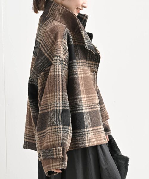rps（アールピーエス）の「チェック柄ショート丈スタンドカラーコート（その他アウター・レディース・ブラウン/グリーン・M/L）」の9枚目の写真