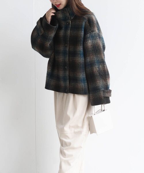 rps（アールピーエス）の「チェック柄ショート丈スタンドカラーコート（その他アウター・レディース・ブラウン/グリーン・M/L）」の16枚目の写真