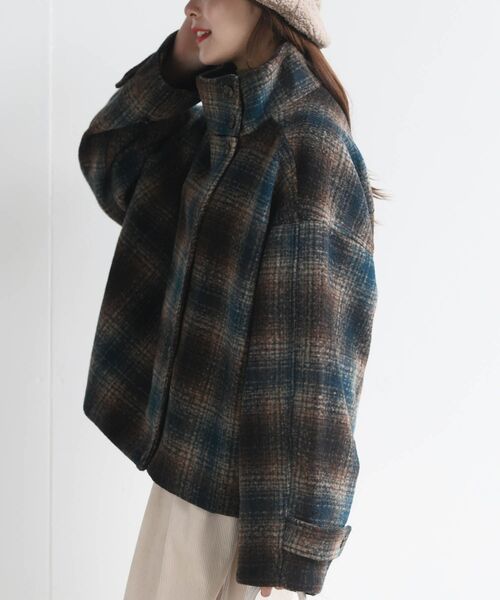 rps（アールピーエス）の「チェック柄ショート丈スタンドカラーコート（その他アウター・レディース・ブラウン/グリーン・M/L）」の8枚目の写真