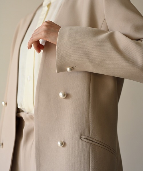 グレースコンチネンタルベージュ パールボタン ジャケット グレースコンチネンタルベージュ パールボタン ジャケット