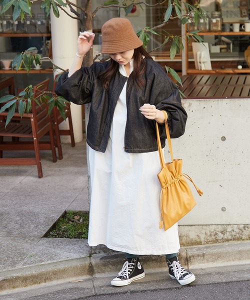 Actually（アクチュアリー）の「フェイクレザー 巾着2wayトート（トートバッグ・レディース・シルバー/アイボリー/マスタード/ブラック・フリー）」の12枚目の写真