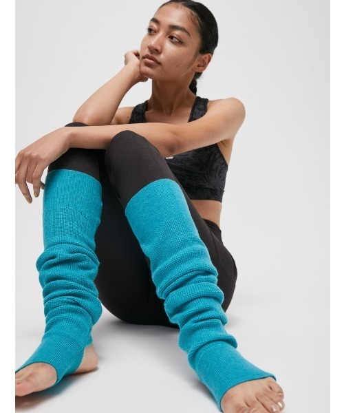 NERGY（ナージー）の「ニットレッグウォーマー（レッグウォーマー・レディース・ブルー/チャコールグレー・FREE）」の7枚目の写真