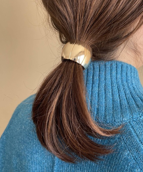 LOWRYS FARM(ローリーズファーム)の「ゴムメタルヘアカフ 174649(その他ヘアアクセサリー・レディース・シルバー/ゴールド・FREE)」の2枚目の写真