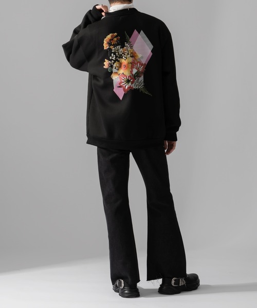 Adoon plain（アドーンプレーン）の「【Adoon plain】フラワーバックプリントスウェット（スウェット・メンズ・ブラック/オフホワイト・LARGE/MEDIUM）」の13枚目の写真