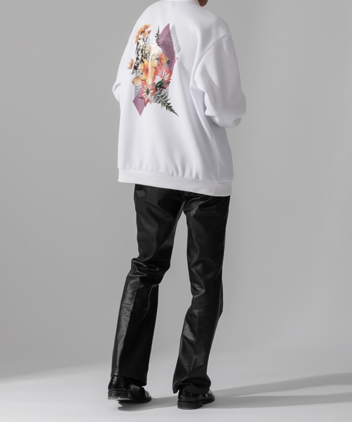 Adoon plain（アドーンプレーン）の「【Adoon plain】フラワーバックプリントスウェット（スウェット・メンズ・ブラック/オフホワイト・LARGE/MEDIUM）」の6枚目の写真