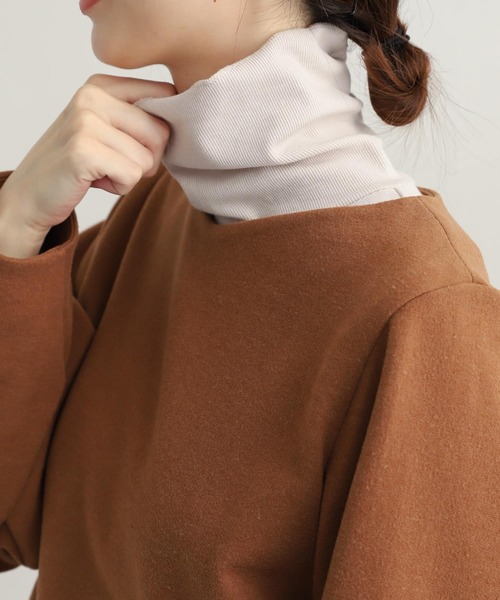 URBAN RESEARCH DOORS（アーバンリサーチドアーズ）の「テレコタートルネックTシャツ（Tシャツ/カットソー・レディース・ベージュ/ブラック・MEDIUM）」の2枚目の写真