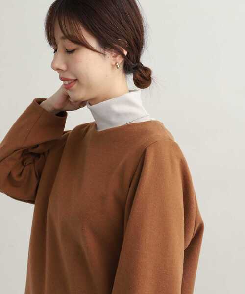URBAN RESEARCH DOORS（アーバンリサーチドアーズ）の「テレコタートルネックTシャツ（Tシャツ/カットソー・レディース・ベージュ/ブラック・MEDIUM）」の8枚目の写真