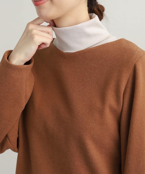 URBAN RESEARCH DOORS（アーバンリサーチドアーズ）の「テレコタートルネックTシャツ（Tシャツ/カットソー・レディース・ベージュ/ブラック・MEDIUM）」の7枚目の写真