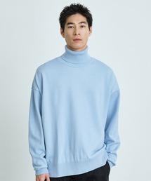 〈ユニセックス / フリーサイズ〉ウールオーバータートルニット