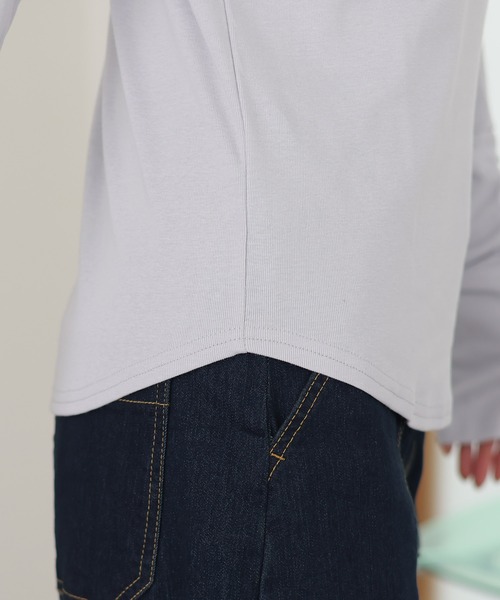 ElegChic(エレグシック)の「ボートネック指空きTシャツ 長袖(Tシャツ/カットソー・レディース・杢グレー/オフホワイト/チャコールグレー/カーキ/グレイッシュベージュ/ブラック/ネイビー/パープル系その他/ライトグレー・M/L/XL/3L/4L)」の21枚目の写真