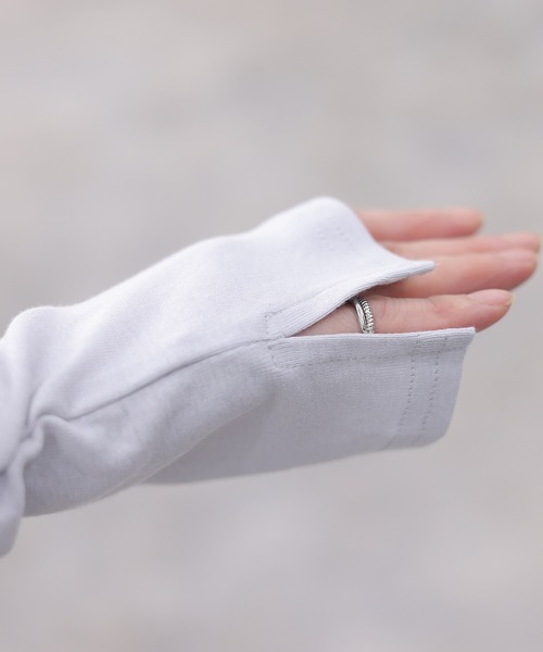 ElegChic(エレグシック)の「ボートネック指空きTシャツ 長袖(Tシャツ/カットソー・レディース・杢グレー/オフホワイト/チャコールグレー/カーキ/グレイッシュベージュ/ブラック/ネイビー/パープル系その他/ライトグレー・M/L/XL/3L/4L)」の15枚目の写真