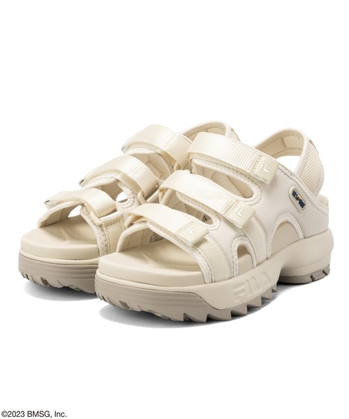 FILA（フィラ）の「【FILA×BE:FIRST コラボ】FILA/フィラ Disruptor SD Puffy x BE:FIRST ディスラプター SD Puffy × BE:FIRST レディース サンダル 厚底  USS23021（サンダル・レディース・ホワイト×レッド/ベージュ系その他・23.0cm/24.0cm/25.0cm）」の2枚目の写真