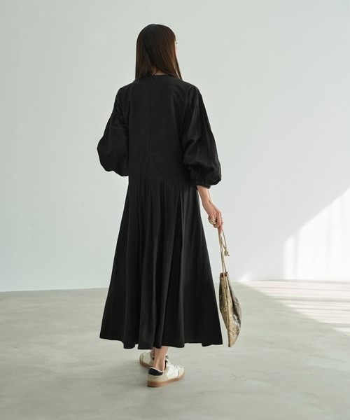 STYLE DELI（スタイルデリ）の「バルーンスリーブタックワンピース（ワンピース・レディース・ブラック/ピンク・01/02）」の10枚目の写真