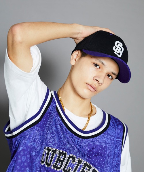 Subciety（サブサエティ）の「2-TONE SNAPBACK CAP（キャップ・メンズ・ブラック×パープル/グレー系その他/バーガンディー/チャコールグレー×ブラック・FREE）」の16枚目の写真