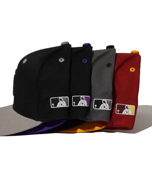 Subciety（サブサエティ）の「2-TONE SNAPBACK CAP（キャップ・メンズ・ブラック×パープル/グレー系その他/バーガンディー/チャコールグレー×ブラック・FREE）」の6枚目の写真