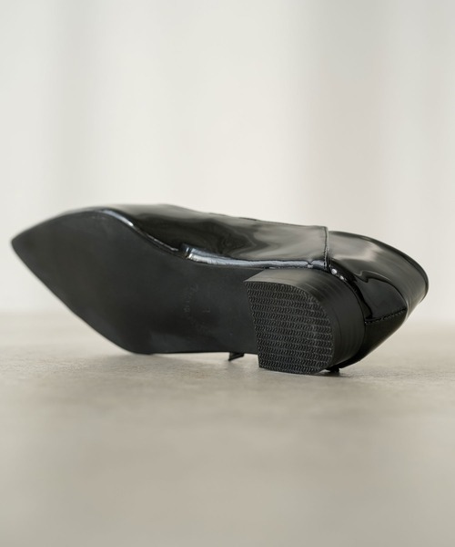 rectangle（レクタングル）の「ダブルストラップパンプス（パンプス・レディース・アイボリー/ブラック/ゴールド・SMALL/MEDIUM/LARGE）」の11枚目の写真