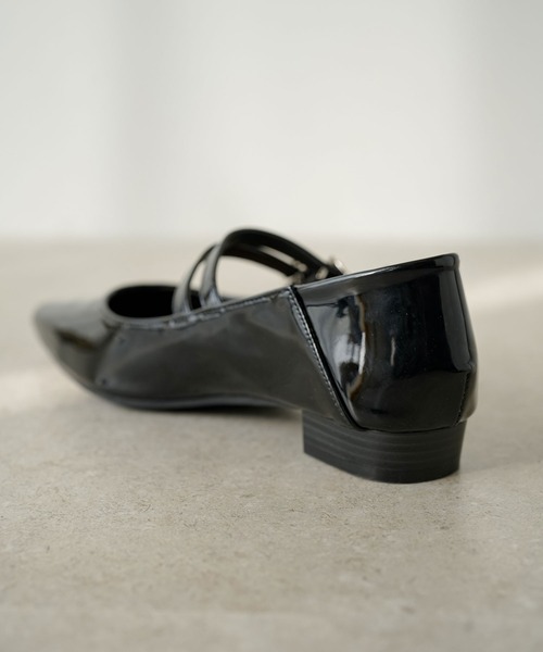 rectangle（レクタングル）の「ダブルストラップパンプス（パンプス・レディース・アイボリー/ブラック/ゴールド・SMALL/MEDIUM/LARGE）」の12枚目の写真