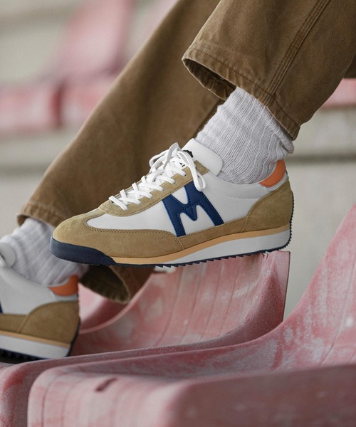 KARHU(カルフ)の「KARHU / "MESTARI" スニーカー(スニーカー・レディース・ホワイト系1/ホワイト系2/ブラウン系/ホワイト系・7/5/6/10/9/8)」の1枚目の写真