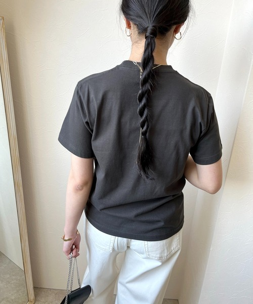 LHELBIE（レルビエ）の「AmitieフロッキーロゴTシャツ（Tシャツ/カットソー・レディース・オフホワイト/チャコールグレー/ホワイト・M）」の4枚目の写真