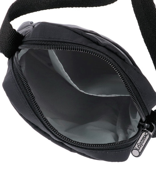 LeSportsac（レスポートサック）の「MINI PHONE CROSSBODY リサイクルドブラックJP（ショルダーバッグ・レディース・ブラック・FREE）」の6枚目の写真