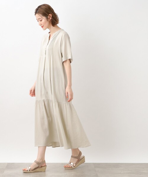 grove(グローブ)の「◆ナチュラル美人!リネン混ヨーロピアンリネンワンピース(ワンピース・レディース・ブラック/ライトベージュ/ブルー/イエロー・02/03/01/04/05)」の12枚目の写真