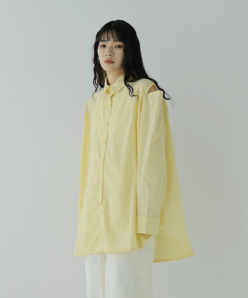 hellam（へラム）の「4WAY アームカットオーバーサイズシャツ（シャツ/ブラウス・レディース・ブラック/オフホワイト/ブルー/イエロー・FREE）」の4枚目の写真