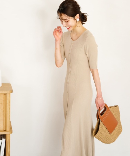 HEYUMM（ヘユム）の「リブデザインニットワンピース（ワンピース・レディース・ブラック/ライトピンク/ライトベージュ・ONE/S）」の19枚目の写真