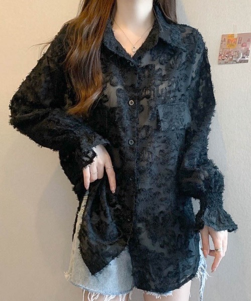 Sibra(シブラ)の「シアーシャツ(シャツ/ブラウス・レディース・ピンク/アイボリー/ブラック/ホワイト・M)」の3枚目の写真