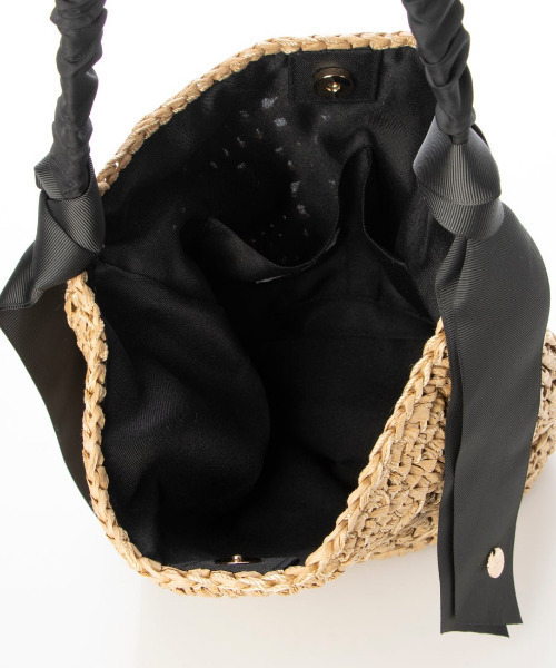 cache cache（カシュ カシュ）の「カシュカシュ cachecache / 下がりグログラン柄編みワンハンドルクロッシェトート（かごバッグ・レディース・オレンジ/サックスブルー/ブラック/ブラウン/カーキ/ライトグレー・FREE）」の9枚目の写真