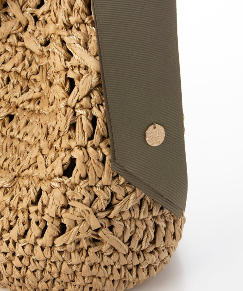 cache cache（カシュ カシュ）の「カシュカシュ cachecache / 下がりグログラン柄編みワンハンドルクロッシェトート（かごバッグ・レディース・オレンジ/サックスブルー/ブラック/ブラウン/カーキ/ライトグレー・FREE）」の18枚目の写真