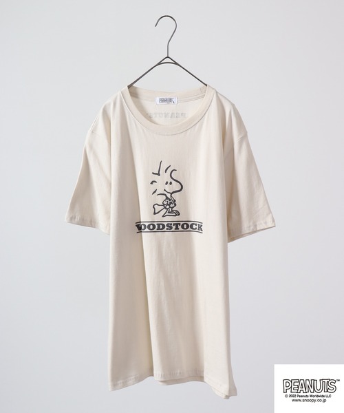 PEANUTS（ピーナッツ）の「PEANUTS スヌーピー アロハ柄 Tシャツ 半袖（Tシャツ/カットソー・レディース・カーキ/グレー系その他/アイボリー/ピンク系その他/グレイッシュベージュ/チャコールグレー/クリーム/グレイッシュブルー/グリーン/ホワイト系その他/ネイビー/ベージュ・M/L/LL）」の3枚目の写真