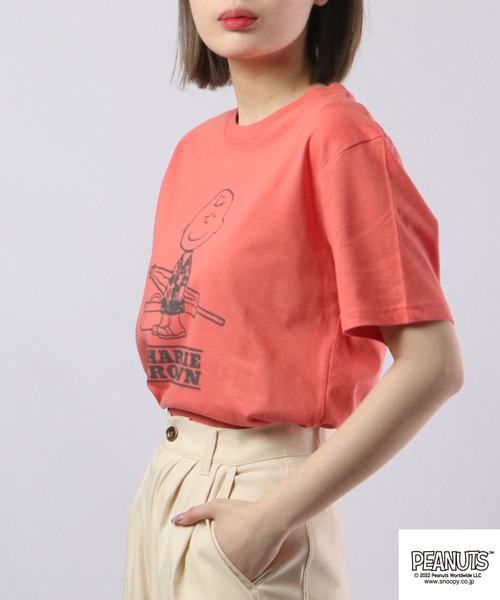 PEANUTS（ピーナッツ）の「PEANUTS スヌーピー アロハ柄 Tシャツ 半袖（Tシャツ/カットソー・レディース・カーキ/グレー系その他/アイボリー/ピンク系その他/グレイッシュベージュ/チャコールグレー/クリーム/グレイッシュブルー/グリーン/ホワイト系その他/ネイビー/ベージュ・M/L/LL）」の16枚目の写真