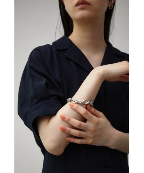 AZUL by moussy（アズールバイマウジー）の「MIXED CHAIN BRACELET/ミックスチェーンブレスレット（ブレスレット・レディース・シルバー/ゴールド系その他・FREE）」の6枚目の写真