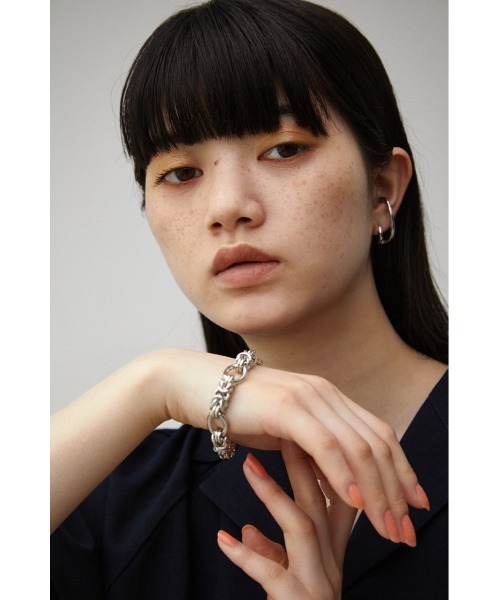 AZUL by moussy（アズールバイマウジー）の「MIXED CHAIN BRACELET/ミックスチェーンブレスレット（ブレスレット・レディース・シルバー/ゴールド系その他・FREE）」の7枚目の写真