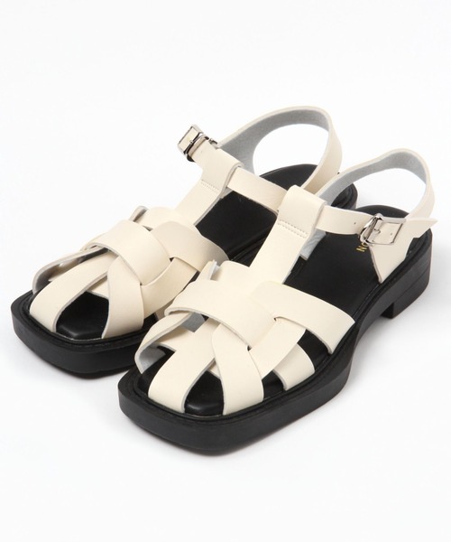 saloon（サルーン）の「SALOON(サルーン)/グルカサンダル（サンダル・レディース・ブラウン/ブラック/オフホワイト・MEDIUM/LARGE/SMALL）」の2枚目の写真