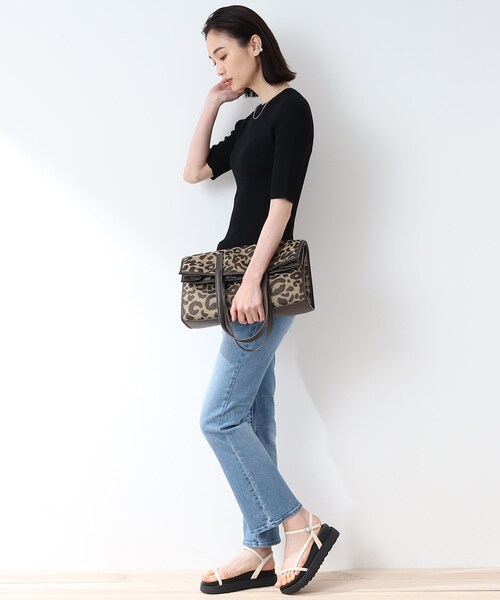 INDIVI(インディヴィ)の「◆【洗える/日本製】リネン混ニットトップス(ニット/セーター・レディース・ブルー/ブラック/ライトグレー/ダークブラウン・05/38)」の22枚目の写真