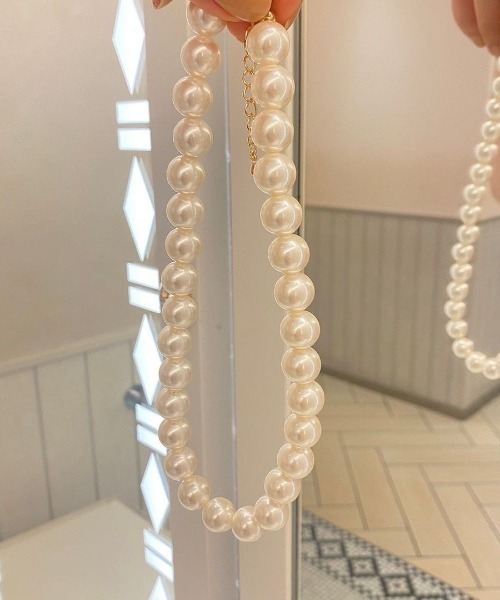 flower（フラワー）の「ドロップショートネックレス（ネックレス・レディース・ホワイト・FREE）」の11枚目の写真