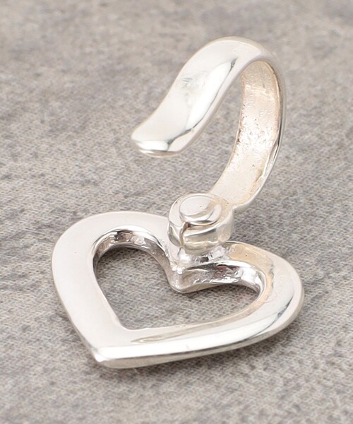 FREAK'S STORE(フリークスストア)の「Nina&Jules/ニナ・エ・ジュール Heart Cuff/ハート カフ/イヤーカフ(イヤーカフ・レディース・シルバー・ONE SIZE)」の3枚目の写真