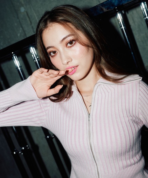 BLONDEY（ブロンディ）の「フロントジップトップス（Tシャツ